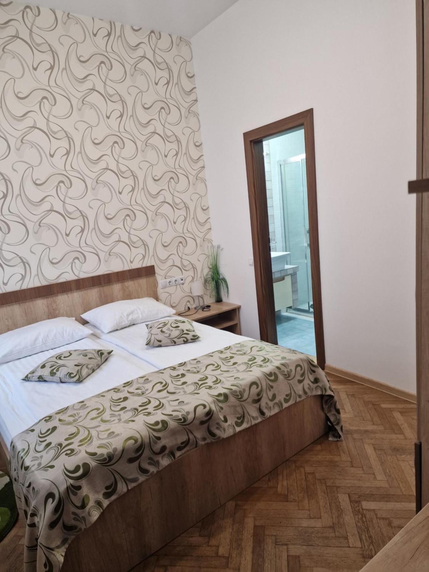 Apartament Lucretia - Centrul Sibiului Екстер'єр фото