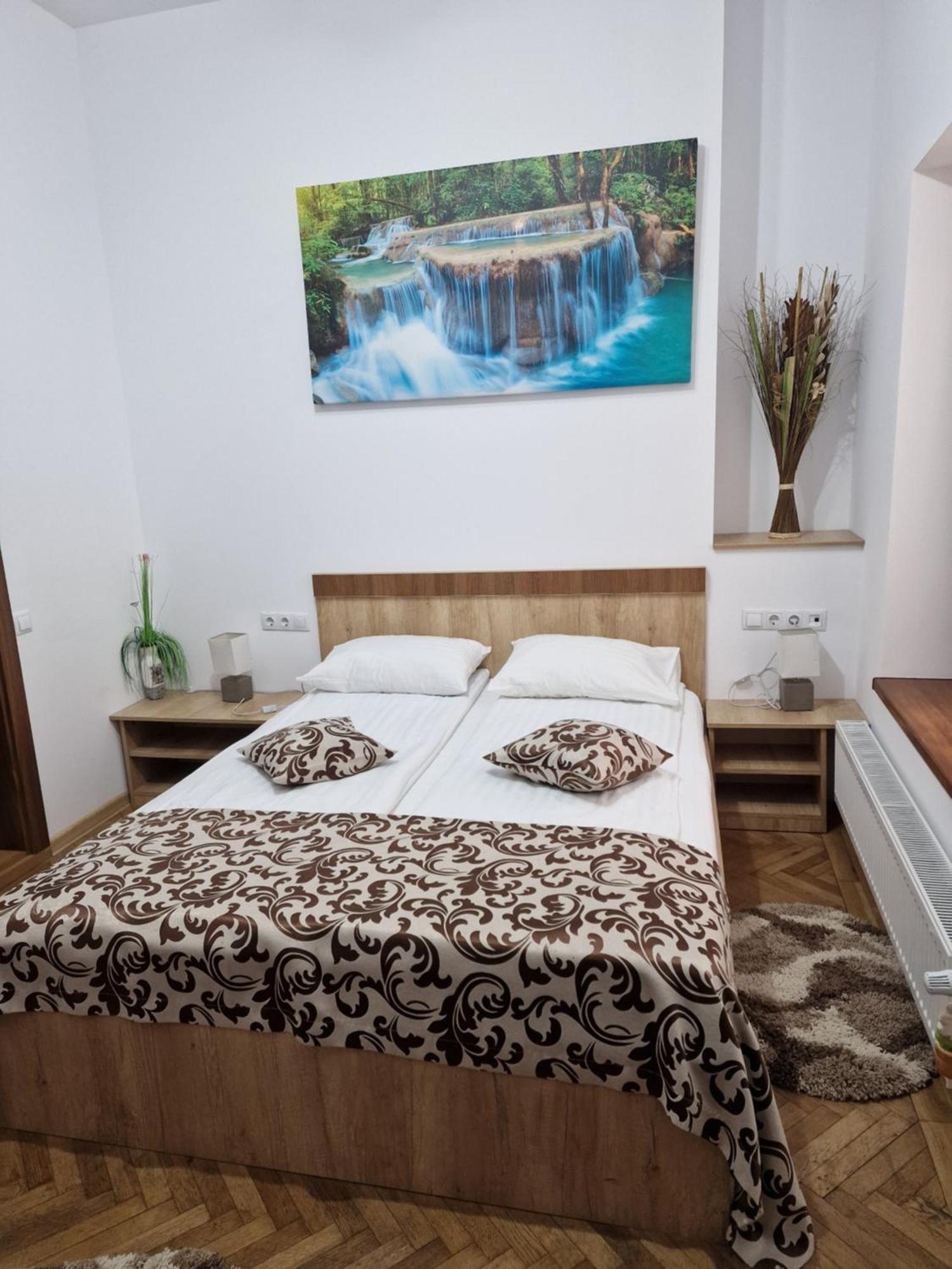 Apartament Lucretia - Centrul Sibiului Екстер'єр фото